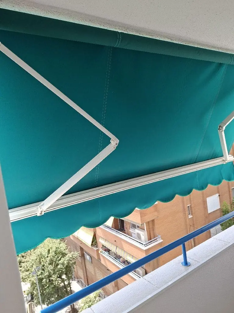 Proyecto de instalación de toldos y pérgolas de Masque Vidre 108