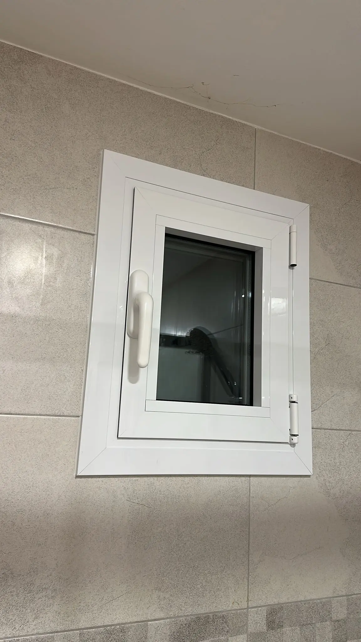 Proyecto de carpintería de aluminio y PVC de Masque Vidre 48