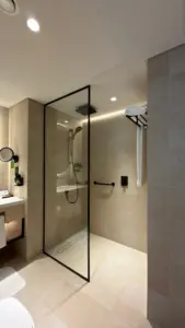Mampara de baño a medida